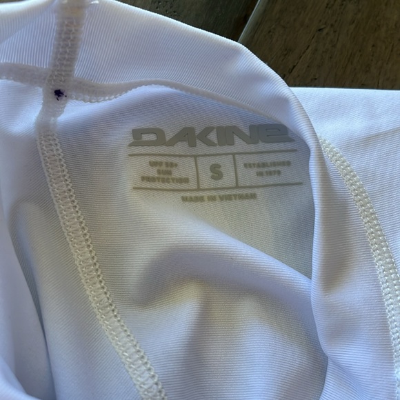 DAKINE Men’s Rash Guard NWT - Picture 4 of 6